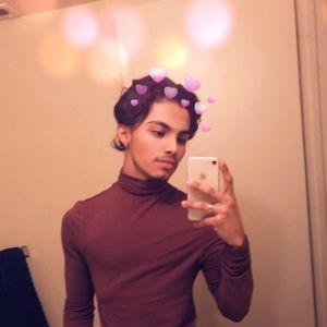 Meet your Posher, Luis